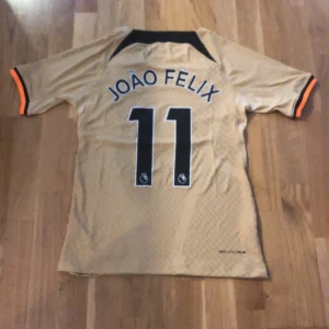 Chelsea tredje ställ Joao Felix tröja  - Helt ny Joao Felix tröja aldrig använd bara testad 10/10 skick.