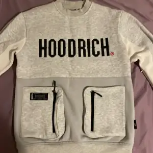 En Hoodrich Hoodrich helt ny använd 2 gånger säljs på grund av att jag inte tyckte om den