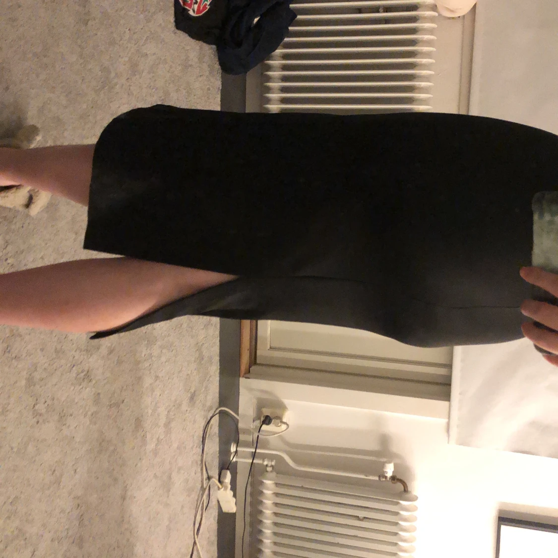 Lång svart klänning  - 90