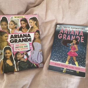 Ariana Grande böcker  - Säljer mina böcker av Ariana grande , Dem är i bra skick ! Säljer båda för 100kr+frakt 