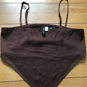 Brunt linne - Brunt linne från H&M. Aldrig använd. Frakt tillkommer på 20kr!