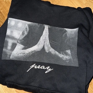 Hoodie - Använt skick, skön & ha på sig