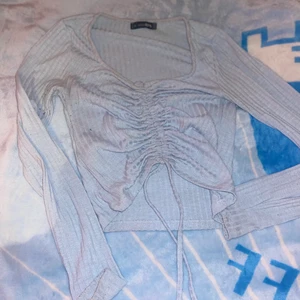 Vringad långärmad  - Storlek xs men kan även passa xxs