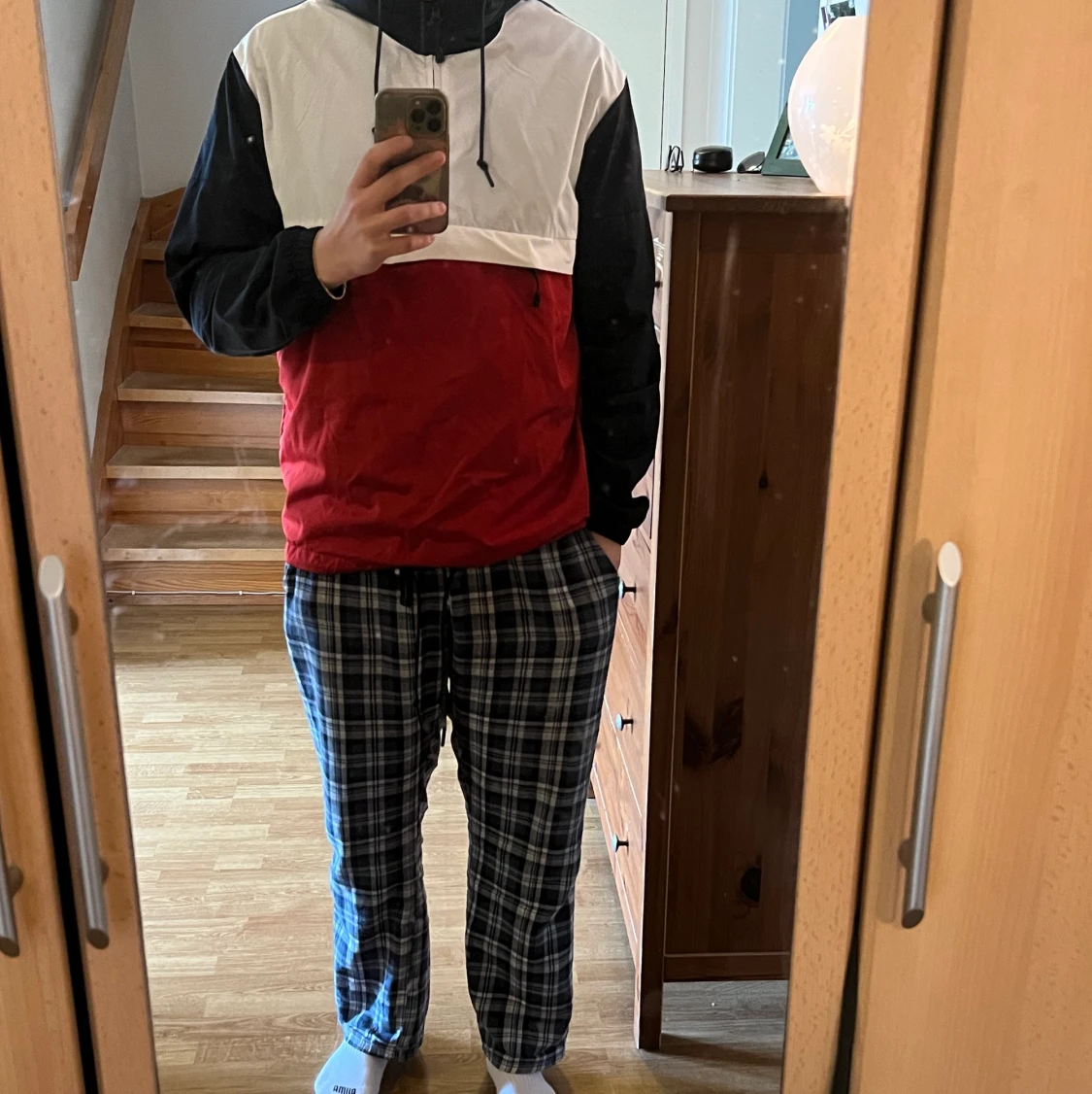 Windbreaker - DIVIDED