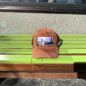 Pianotti keps - Limited edition keps från pianotti. Slutsåld på deras hemsida. Aldrig använd skick 10/10. Pris kan diskuteras 