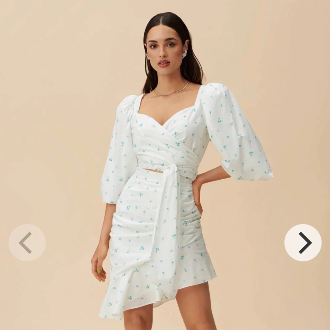 Adoore klänning oanvänd stl 38