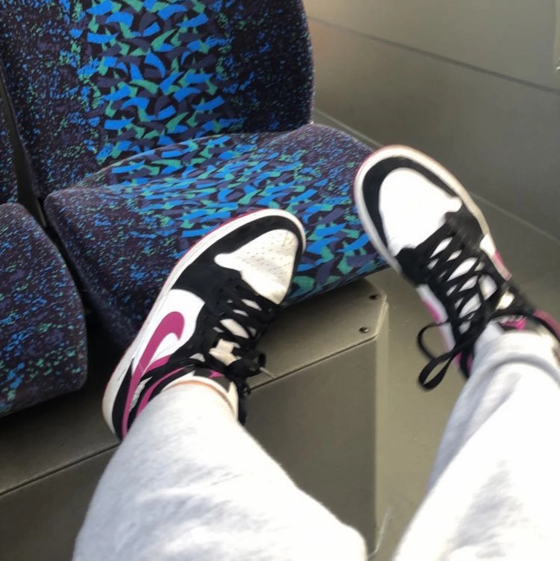 Rosa jordans  - 90