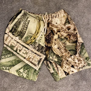 Supreme Bling Sweatshorts SS20 - Brand new Supreme shorts from the Summer/Spring 2020 season. Size small, S. Condition is 10/10. Message for more images.