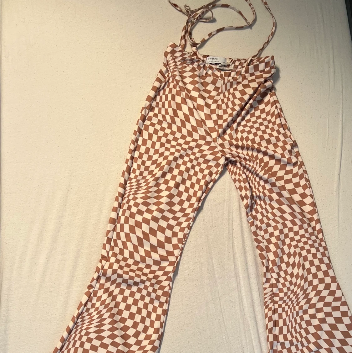 från: bershka    storlek: Xs - 91