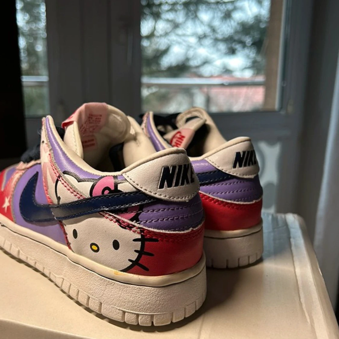 Nike dunk low x Hello Kitty - 90
