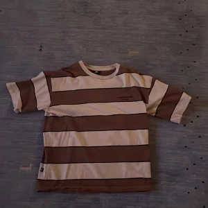 T-shirt - Skickar samma dag😊