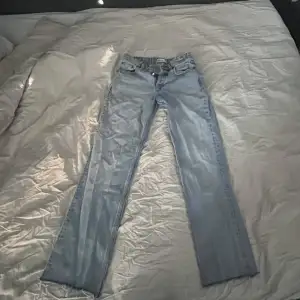 Super snygga jeans från zara😊