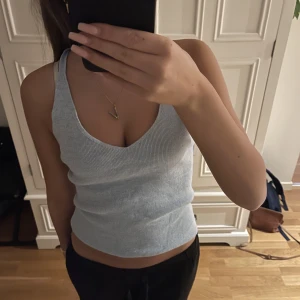 Linne  - Jätte fint linne som jag tyvärr aldrig använder, perfekt till sommaren!! 