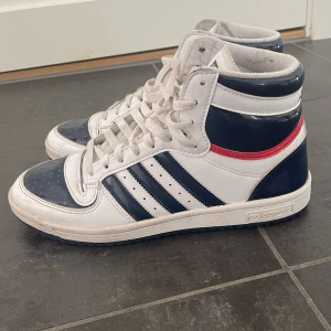Adidas skor - Coola adidas top ten skor. Inga slitningar!!❤️❤️