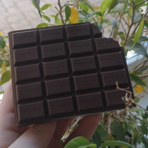 Anteckningsblock  - Ett litent anteckningsblock som ser ut som choklad helt oanvänd! Passar jätte bra att ha med sig i väskan med en penna och skriva små anteckningar eller vad som helst✨skiv till mig🤘🤘