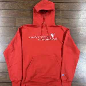 Champion Illinois Hoodie - Snygg vintage College Hoodie från champion i storlek L! Bara att skriva om du undrar över något🙏