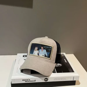 Maggiore keps - Helt ny maggiore keps i fetaste färgerna för sommaren! Box och dustbag ingår!✅