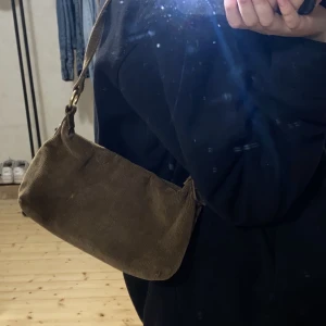 Manchesterväska  - Säljer min super söta manchesterväska för den inte kommer till användning för har bytt stil!💗💗 