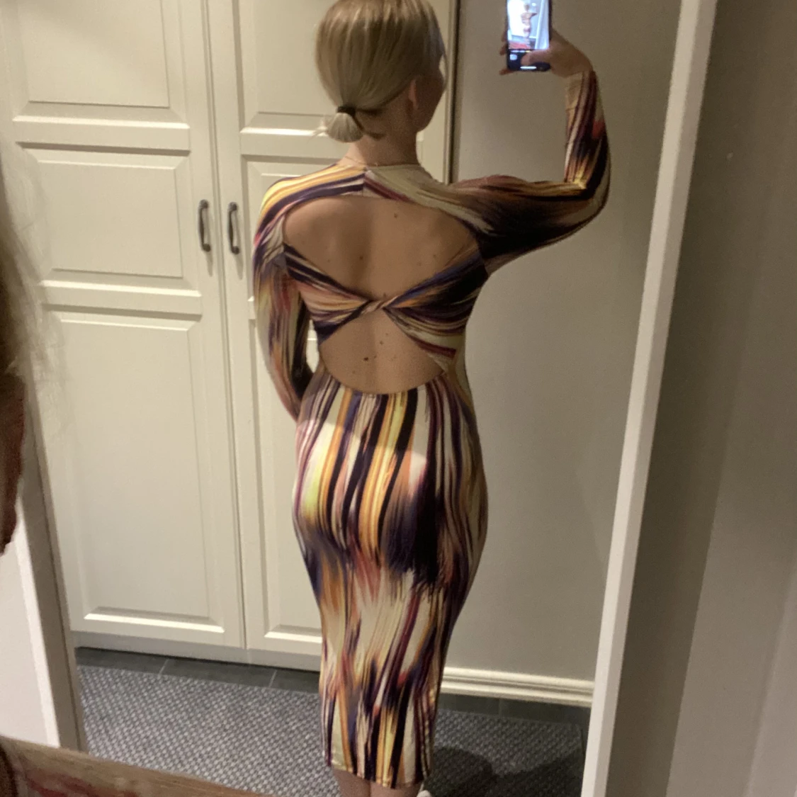 Färgglad festklänning <3 - 90