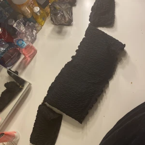 Off shoulder bikini topp - Svart bikini