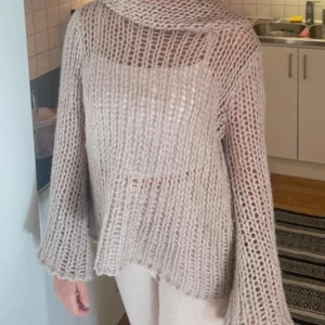 Stickad tröja - Mysig stickad tröja, Storlek M/L. 