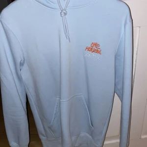 H&M hoodie strl Xs - Ljusblå H&M hoodie Skick: 9/10 Strl Xs