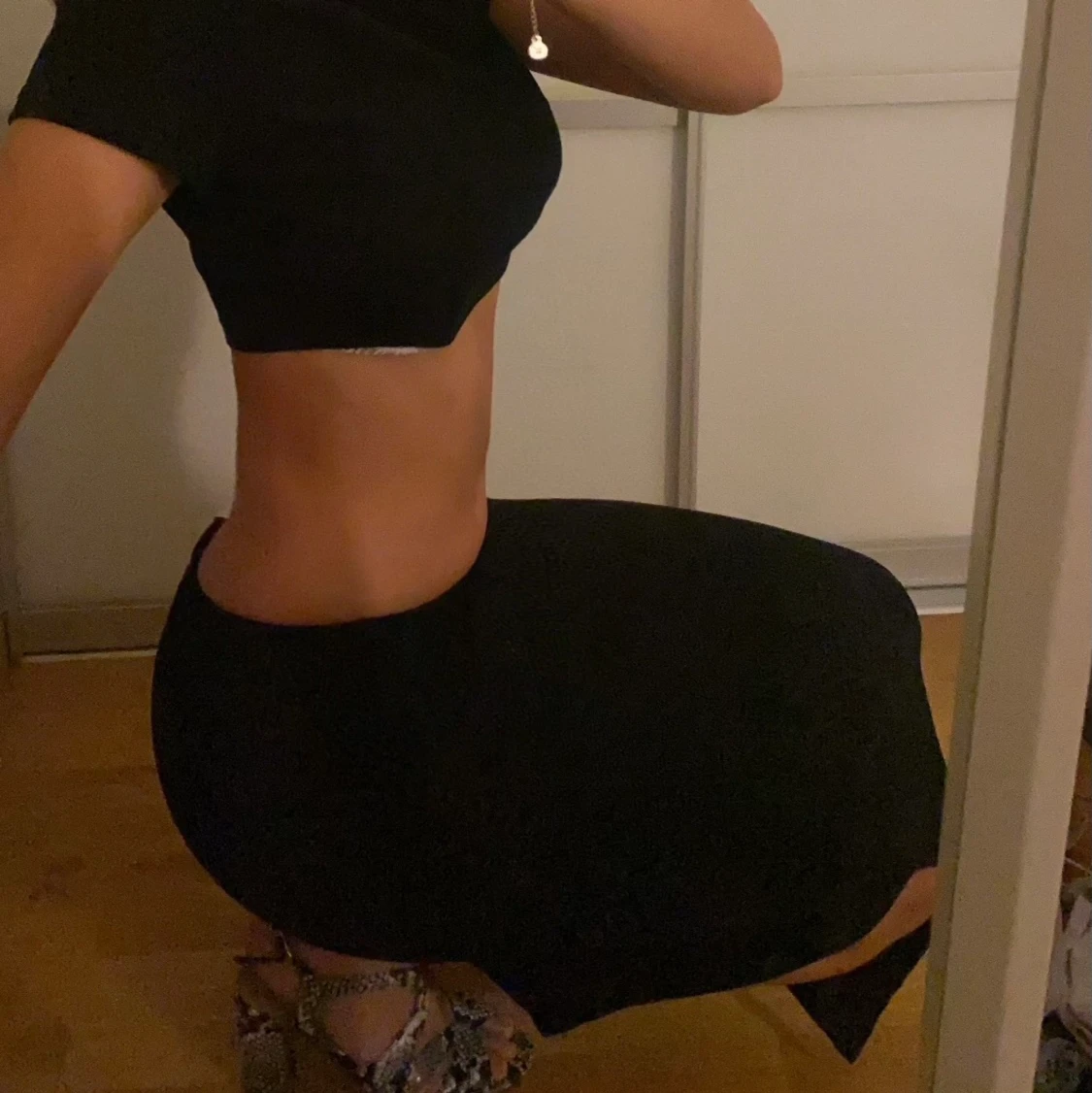 Glittrig långkjol - 90