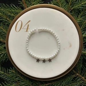 Släpp 2, modell 04 - Skickas med brev, 12 kr i fraktkostnad.