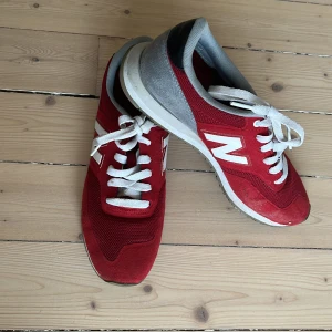 New balance sneakers - New balance sneakers, väldigt fint skick!