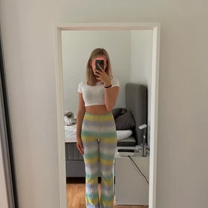 Byxor Gina Tricot - Använda 2 ggr, i bra skick! (köparen står för frakt)