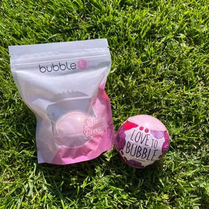 Badbomber - Två stycken badbomber! Lavendel o bär ROSA!😍25kr+frakt (26kr) för båda tillsammans💗