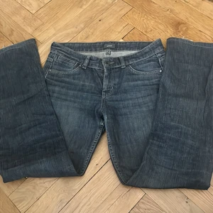 Mexx jeans!! - Skit snyggga mexx jeans som jag tyvärr inte använder längre. Bootcut/ baggy💕