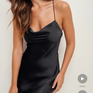 Klänning från nakd - Svart klänning från nakd helt oanvänd i storlek S❤️