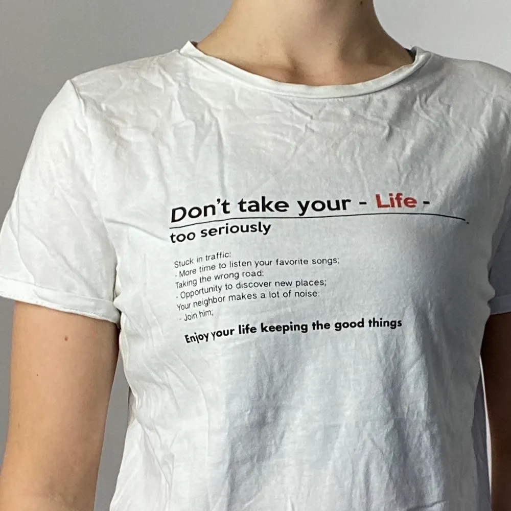 Humoristisk tshirt från Zara. T-shirts.