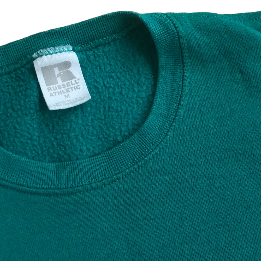 Grön/blå sweatshirt 💚 storlek M men skulle säga att den mer är som en S. Hoodies.