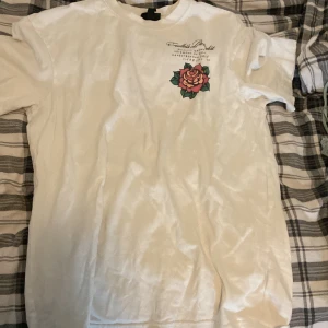 Hm oversized - Oversized killtröja men jag hade den som mys pys tröja, knappt använd ❤️💓