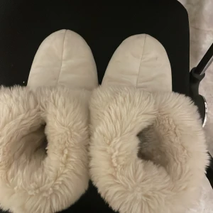 Fliffiga 🥰 - Så himla sköna. Använt dom cr 3-4 gånger.