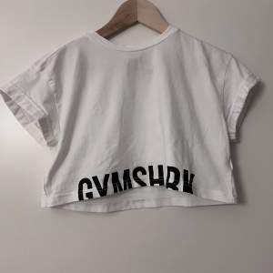 Croppad T-shirt från gymshark 