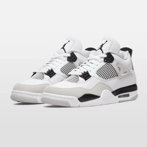 Jordan 4s military Black - Splittrans nya jordan 4s military black