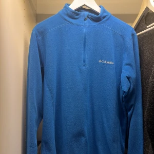 Columbia fleece  - Columbia fleecetröja använd cirka 5 gånger/fint skick. Storlek M