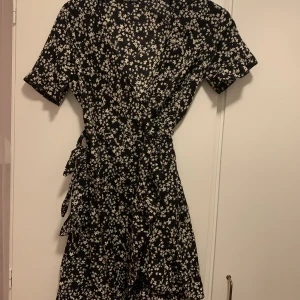 Klänning - Storlek S