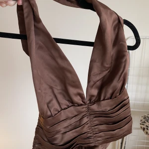 Halterneck topp - Oanvänd 
