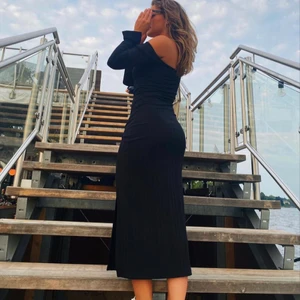 Tajt svart klänning  - Fin tajt sommar klänning  sitter som en smäck! 
