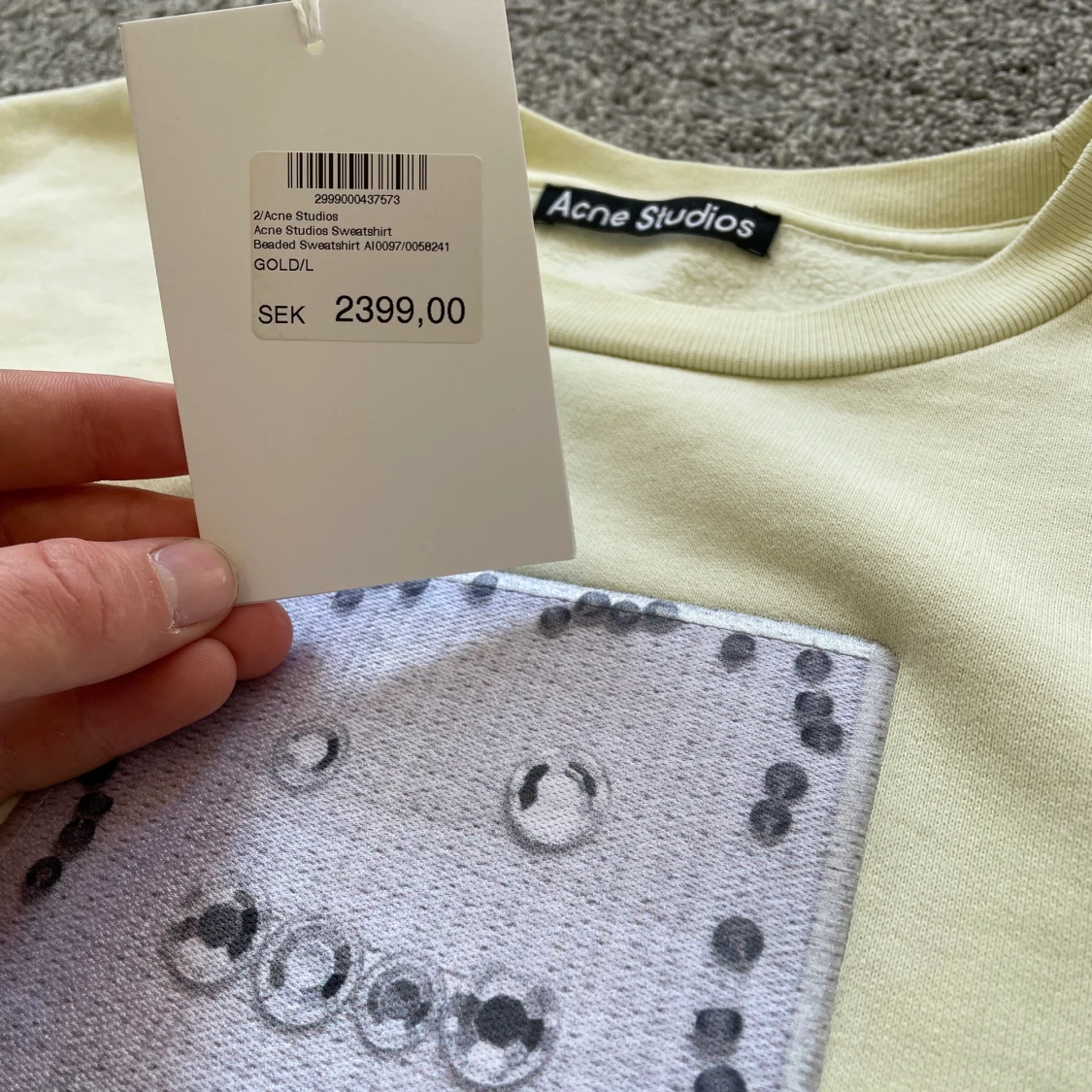 Acne Studios tröja stl L  - 91