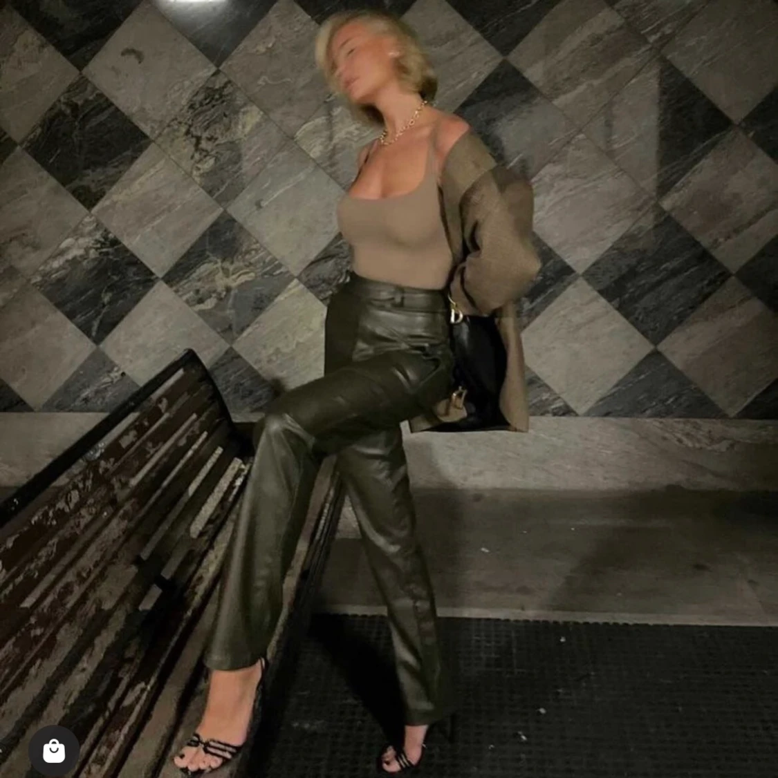 Säljer dessa byxor ifrån A design - 91