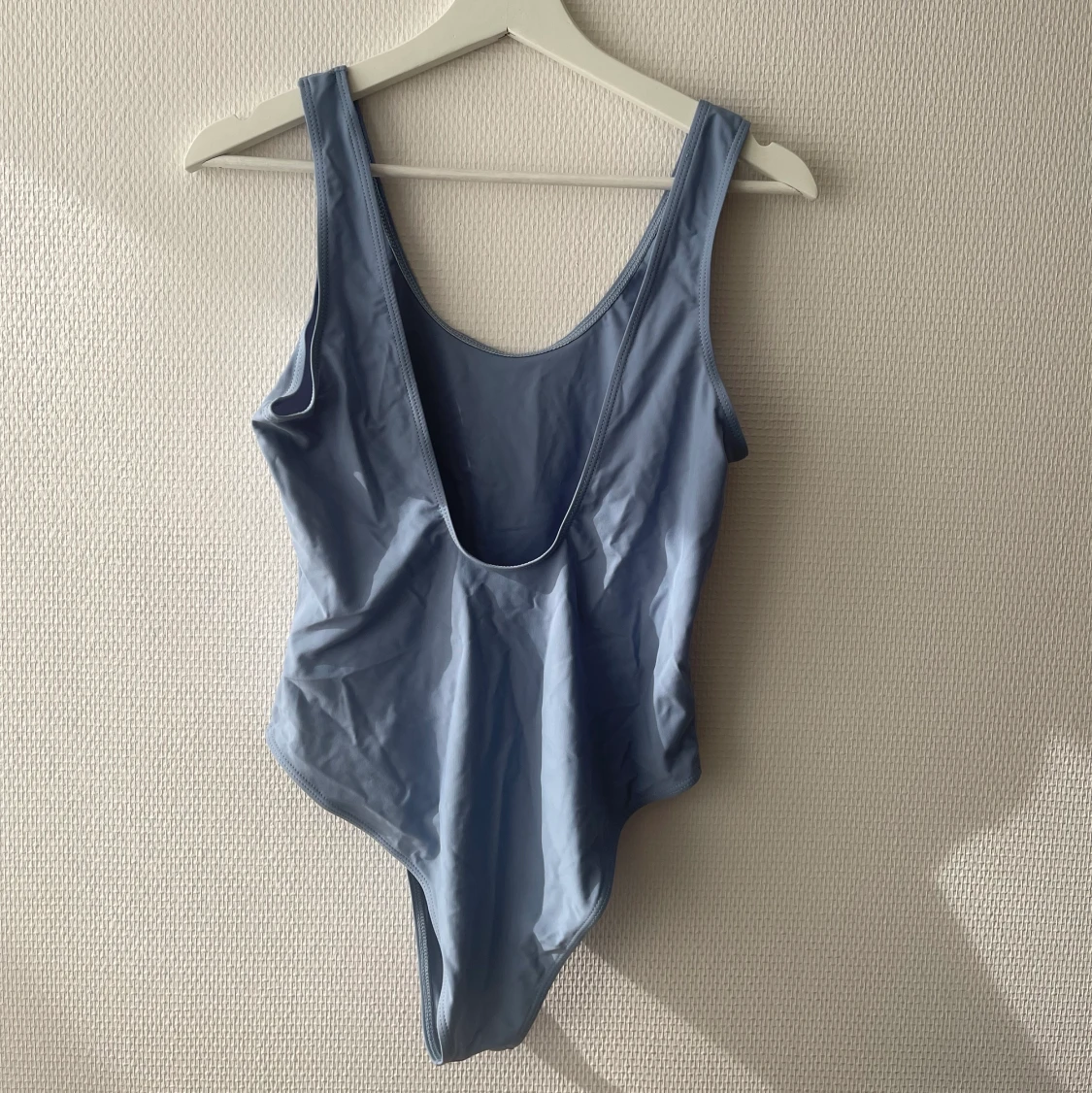 Himmelsblå baddräkt st M - 90