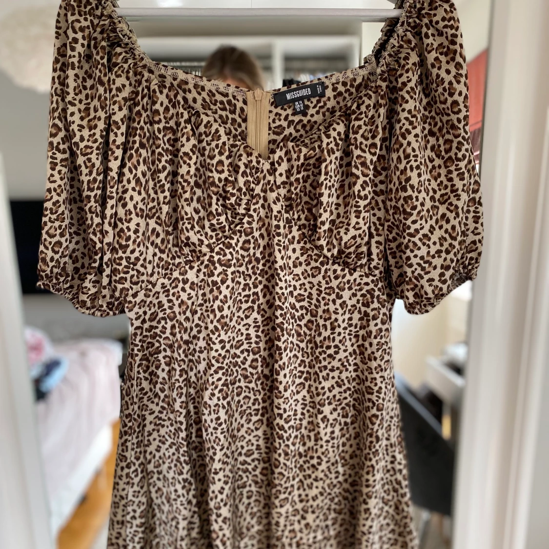 Missguided klänning strl 42