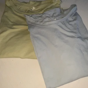 Två t-shirts strl XL - Två t-shirts i storlek XL. Den ljusgröna är från ginatricot, den ljusblåa är från H&M. 
