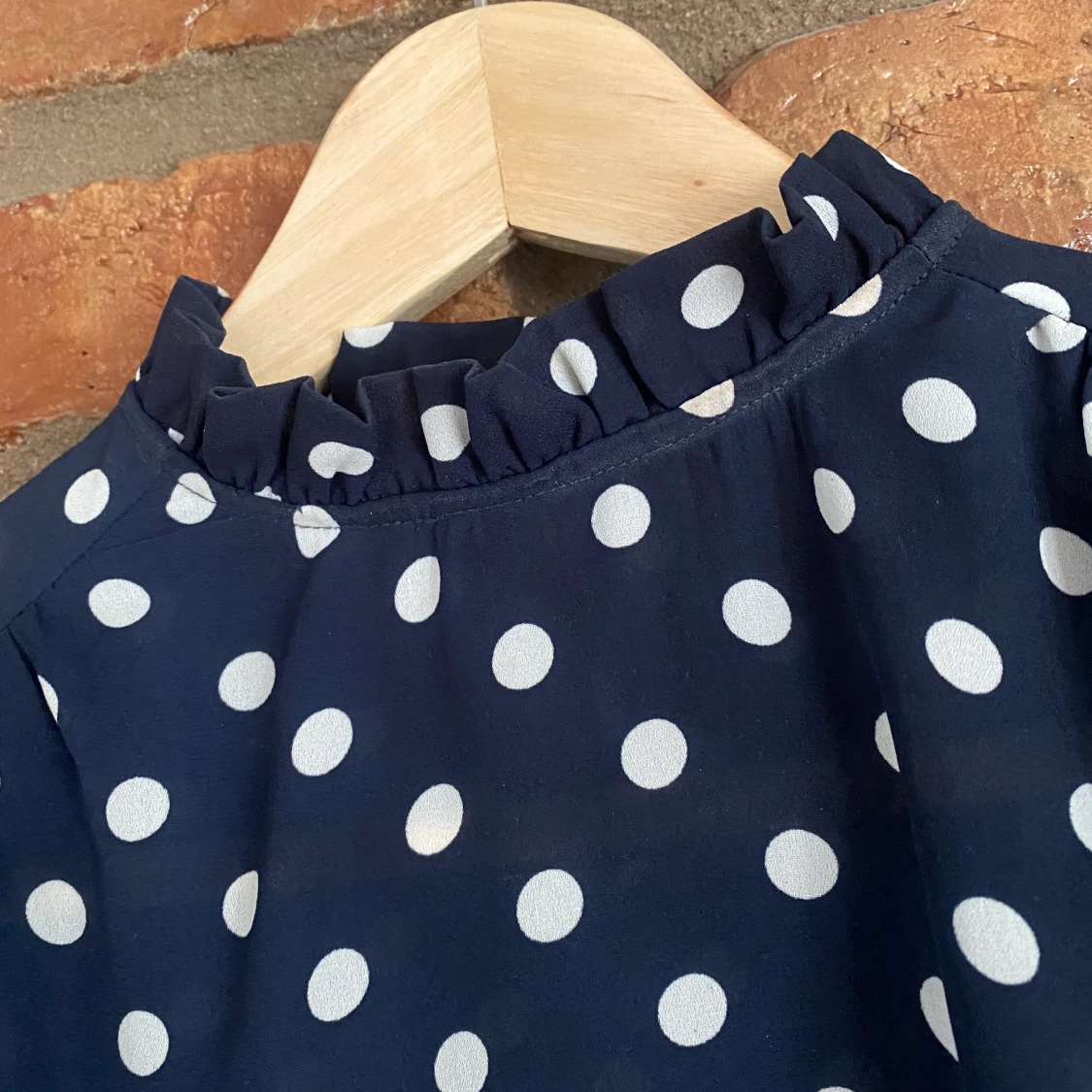 Blus blå med vita prickar,stl:36 - 90