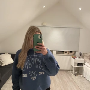 Sweatshirt  - Strl S Gina triciot